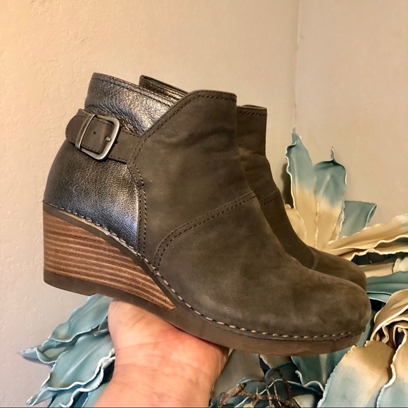 Dansko Shoes - Dansko Gray Leather Wedged Booties Size 39
